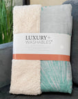 Circles Teal Washable Indoor-Outdoor Rug