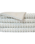 D.V. Kap Gene Throw - Ivory