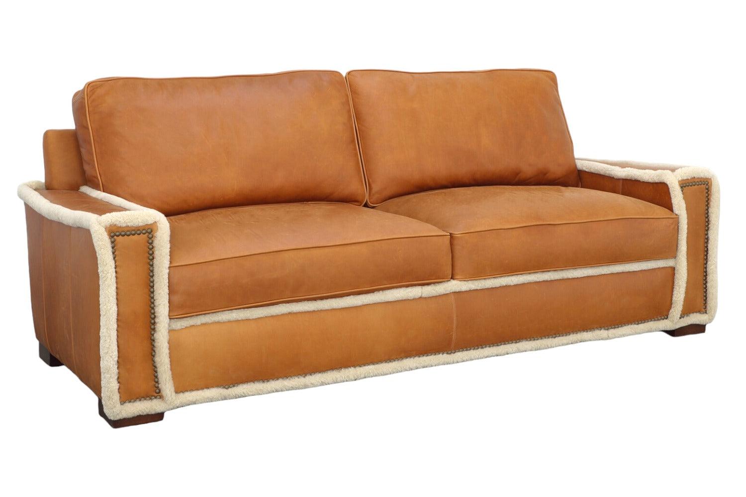 Choosing a sofa with cushions or a tight back - Uptown Sebastian