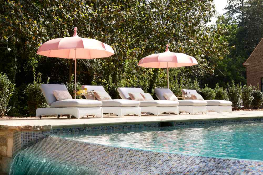 Lloyd Flanders Loom Wicker Outdoor Chaise