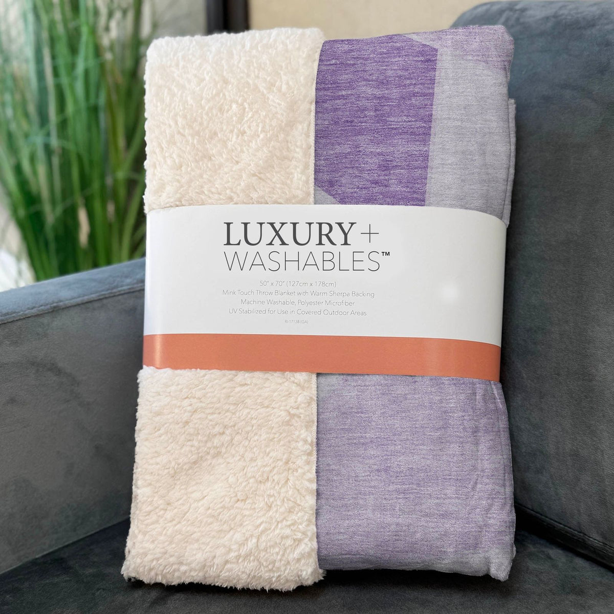 Gentle Waves Lilac Washable Indoor-Outdoor Rug