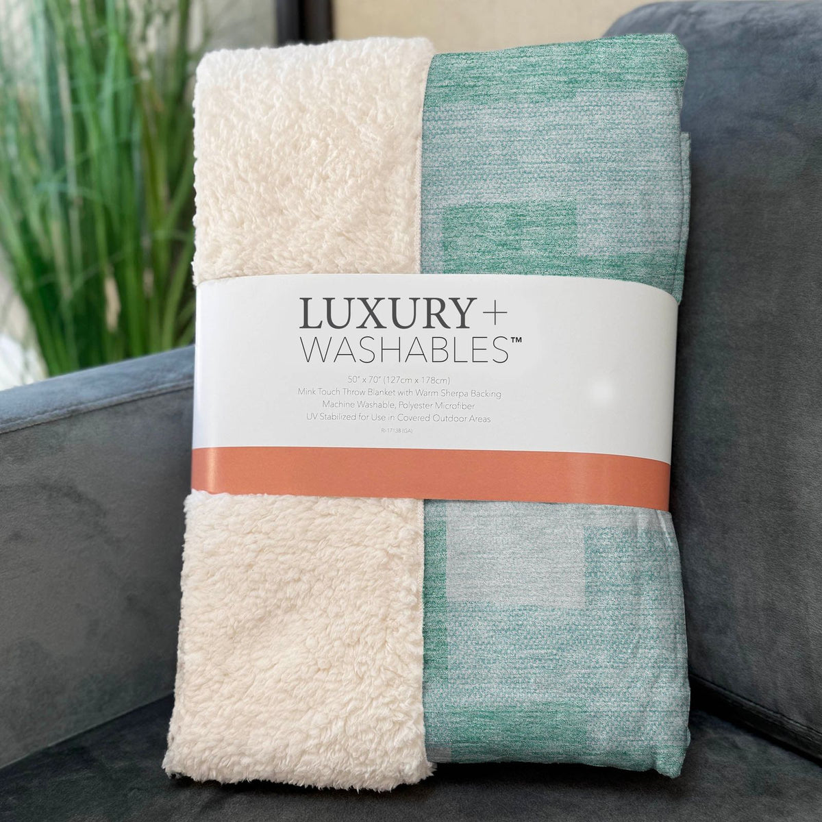 Flowing Harmony Teal Washable Indoor-Outdoor Rug