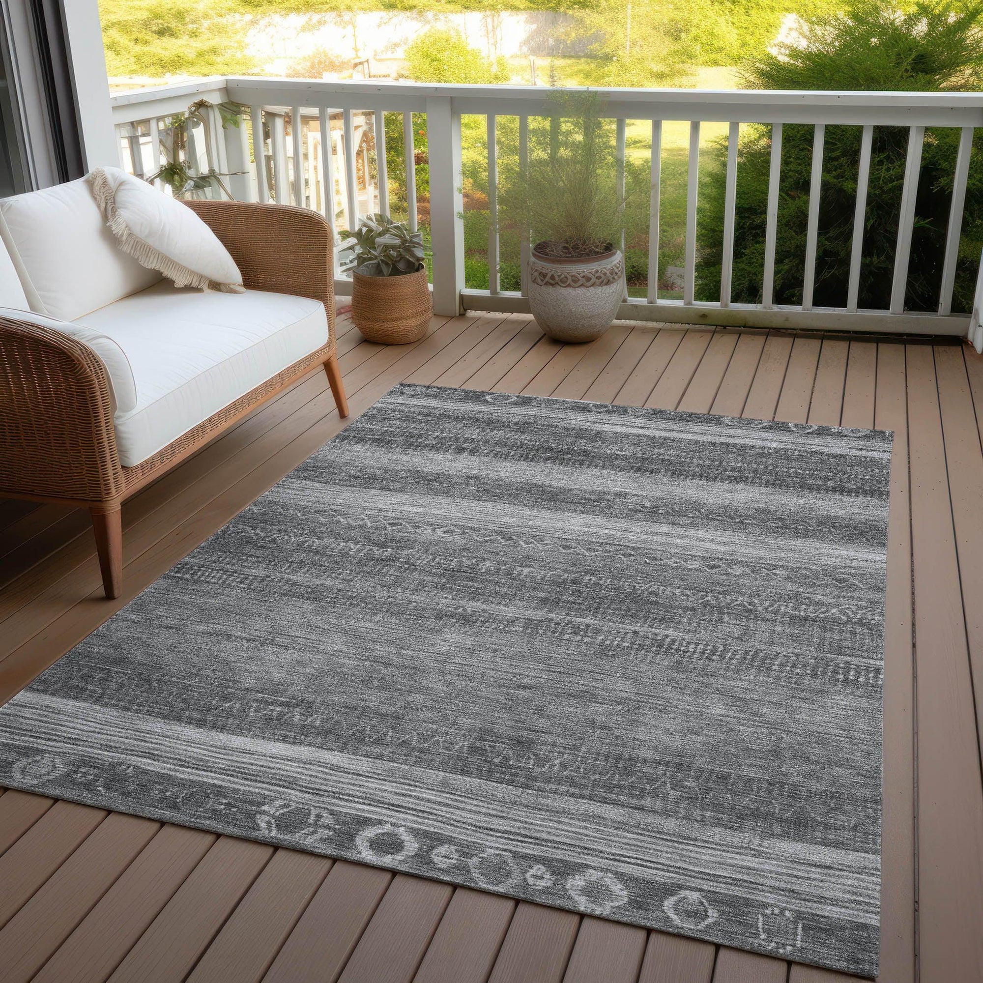 Addison Rugs Taelanor Gray Washable Indoor-Outdoor Rug