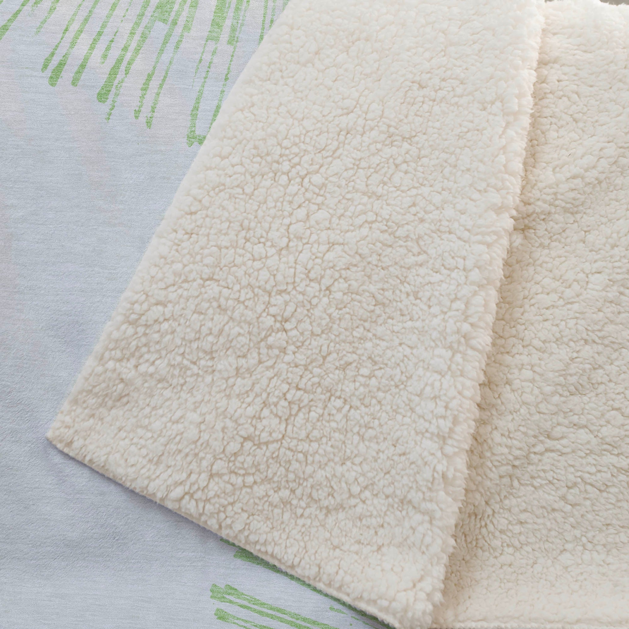 Addison Rugs Circles 50" x 70" Throw Blanket