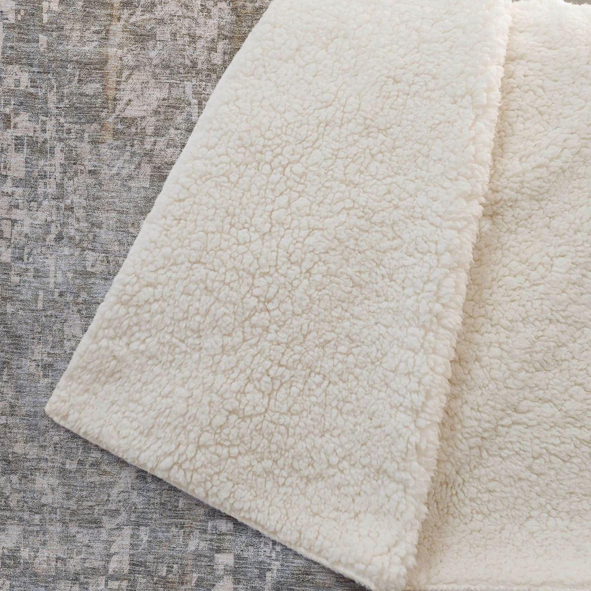 Addison Rugs Dust Echo 50" x 70" Throw Blanket