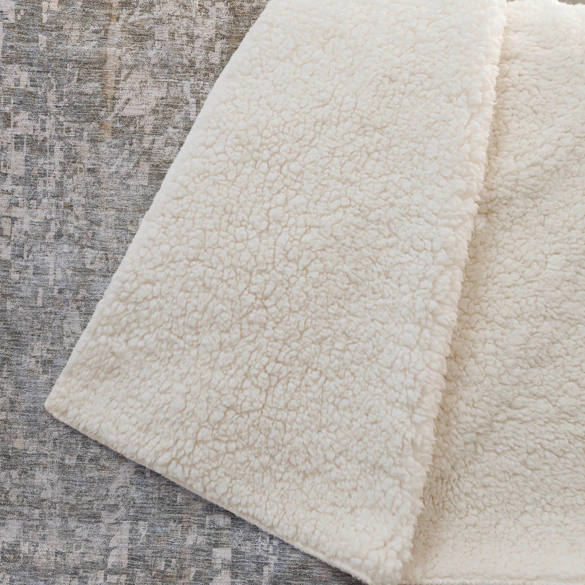 Addison Rugs Dust Echo 50" x 70" Throw Blanket