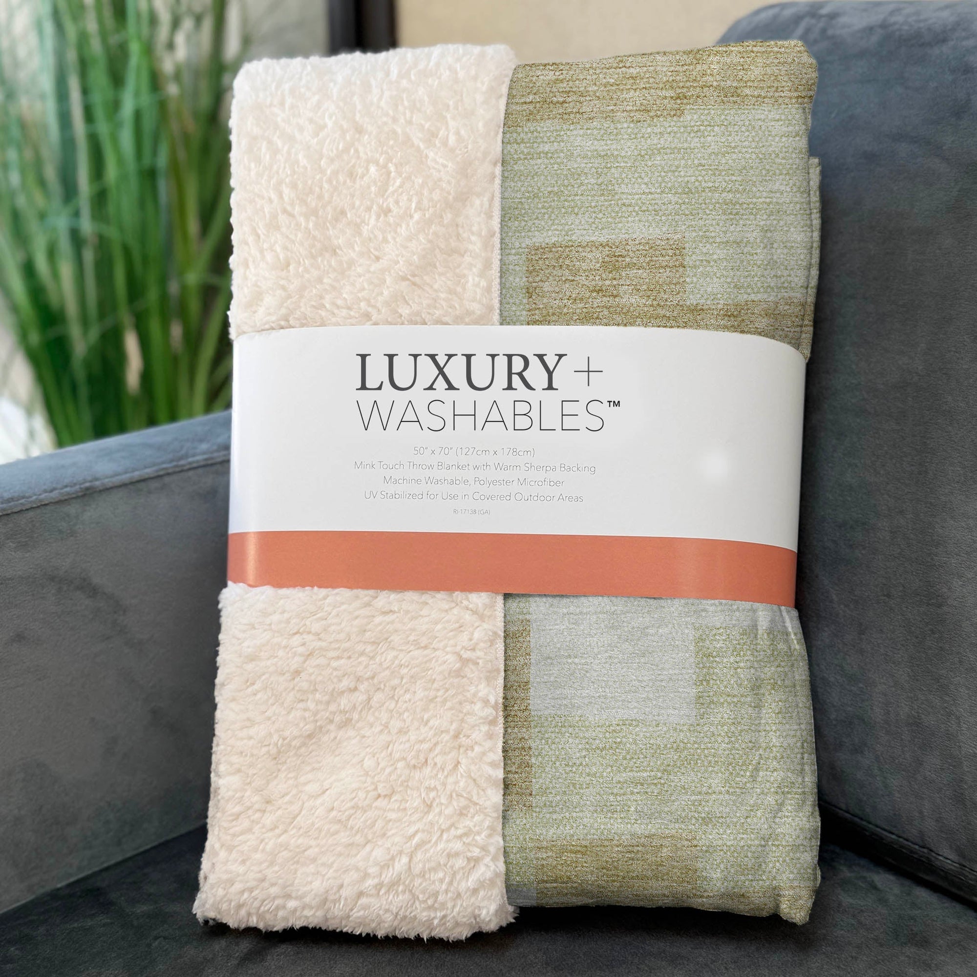 Addison Rugs Flowing Harmony 50" x 70" Throw Blanket