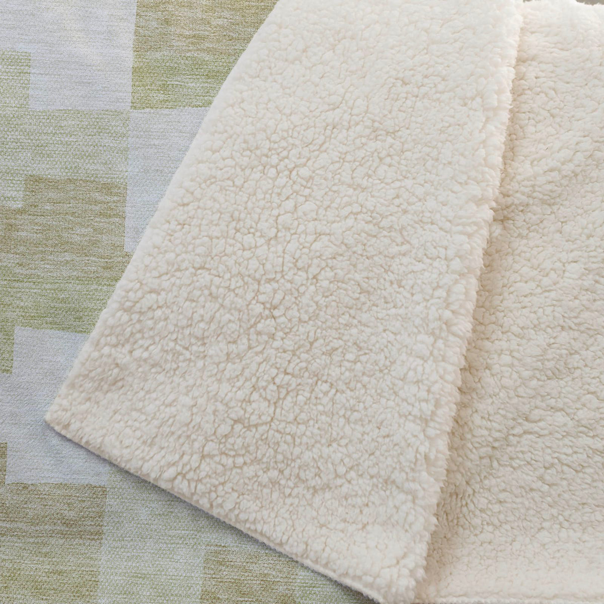 Addison Rugs Flowing Harmony 50" x 70" Throw Blanket
