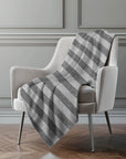 Addison Rugs Fluid Mirage 50" x 70" Throw Blanket
