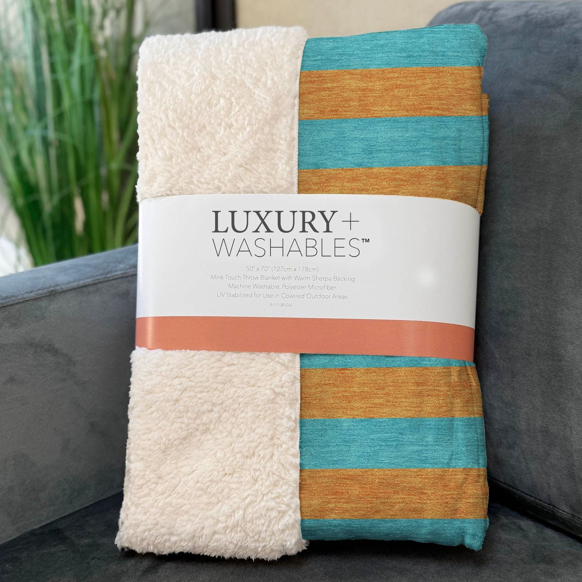 Addison Rugs Fluid Mirage 50" x 70" Throw Blanket