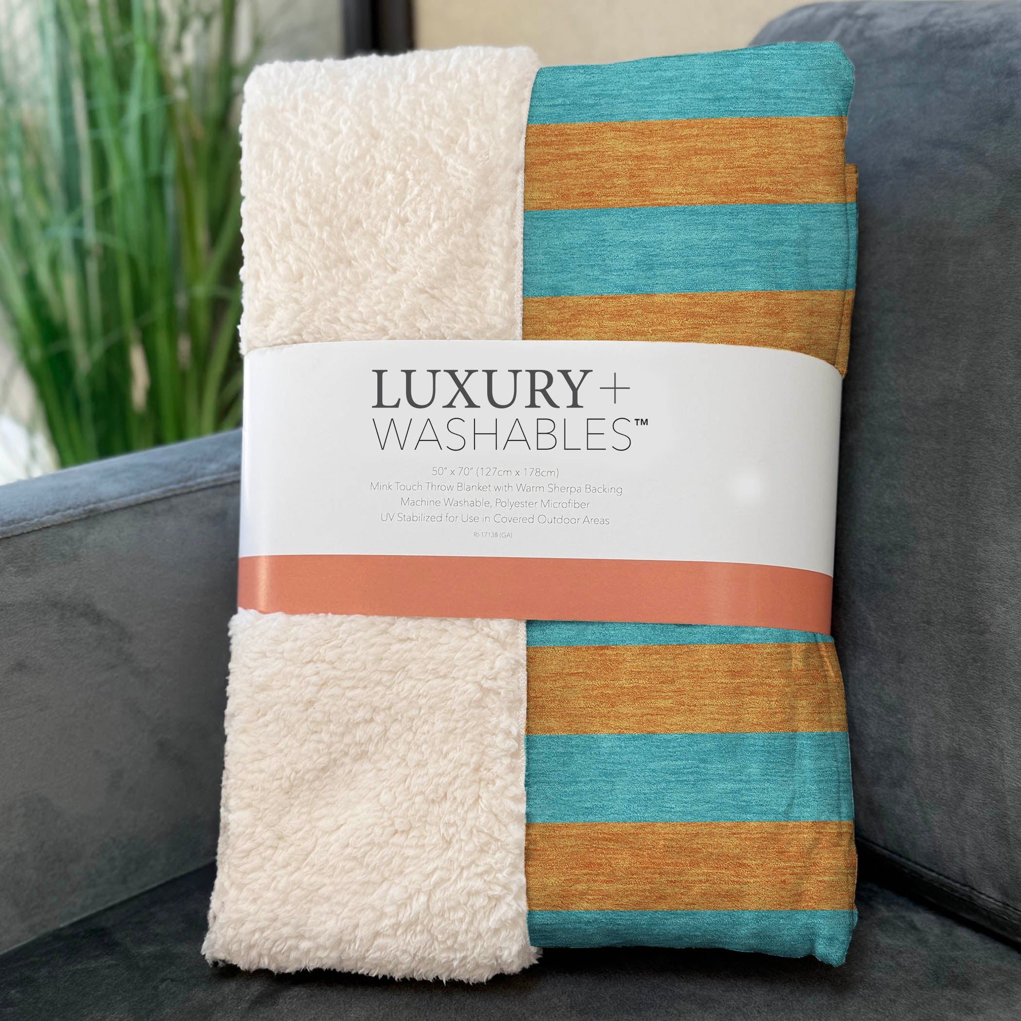 Addison Rugs Fluid Mirage 50" x 70" Throw Blanket