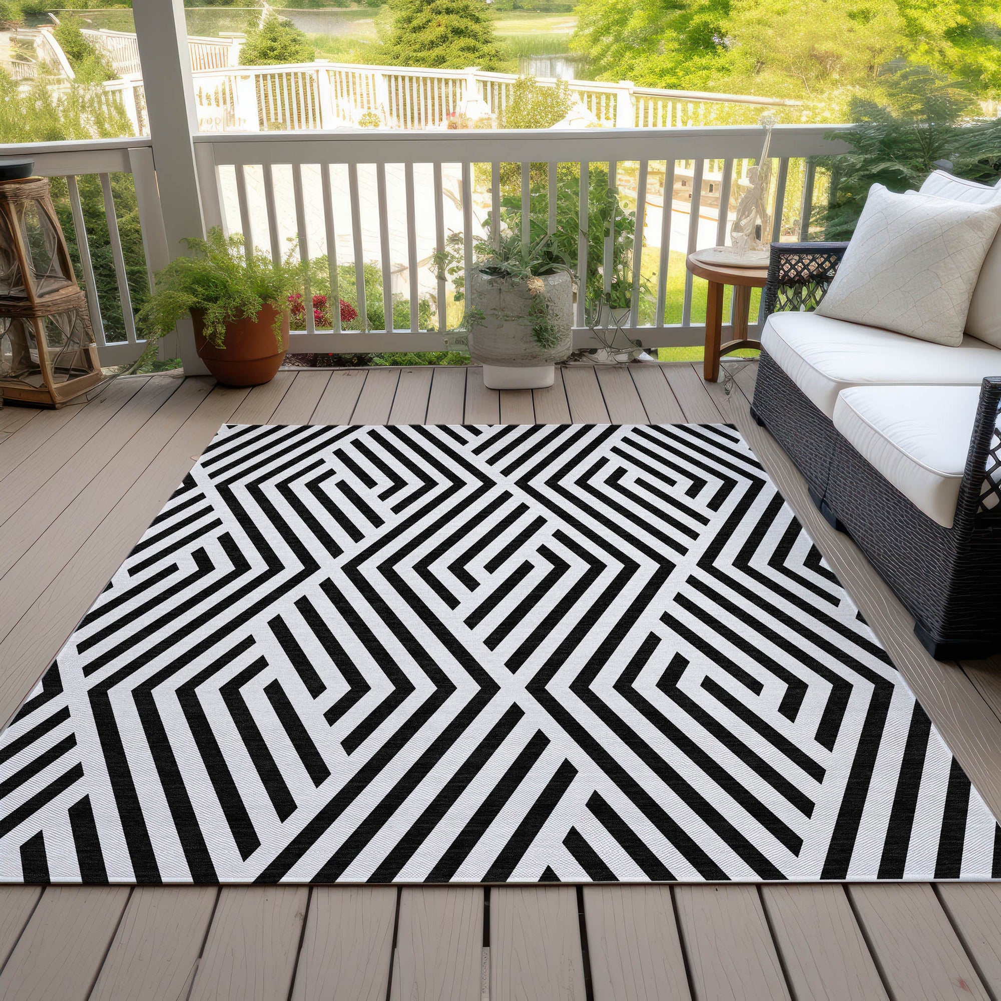 Addison Rugs Geometric Black Washable Indoor-Outdoor Rug