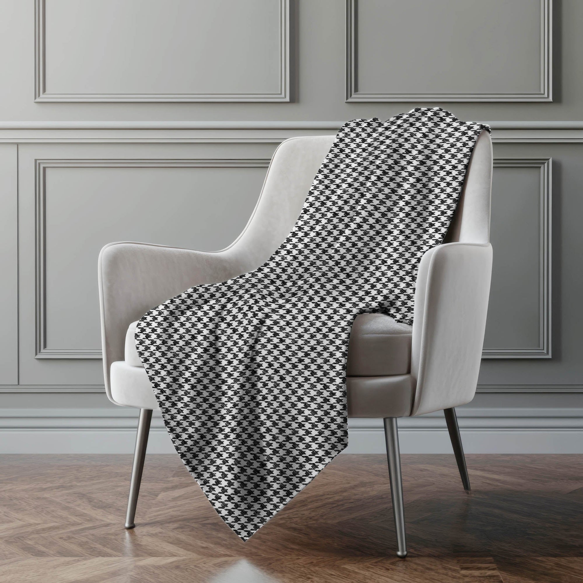 Addison Rugs Houndstooth 50" x 70" Throw Blanket