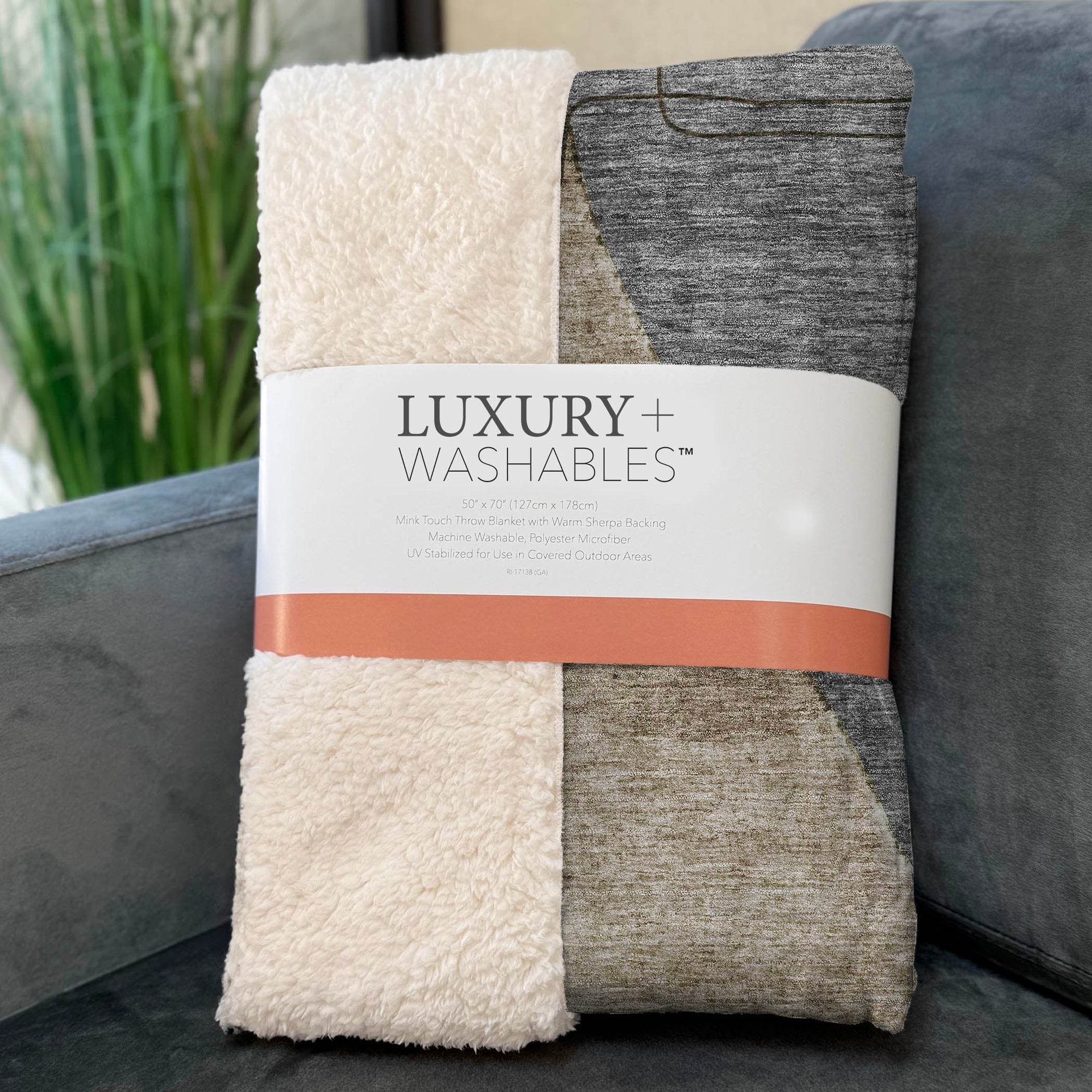 Addison Rugs Modern 50" x 70" Throw Blanket