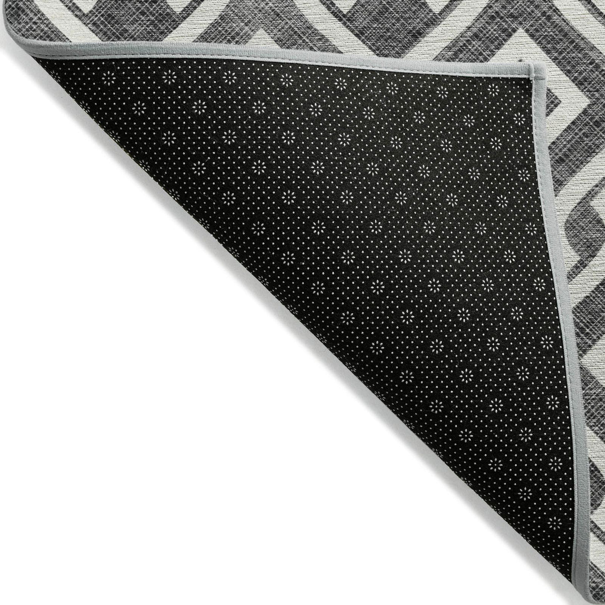 Addison Rugs Offset Stripes Black Washable Indoor-Outdoor Rug