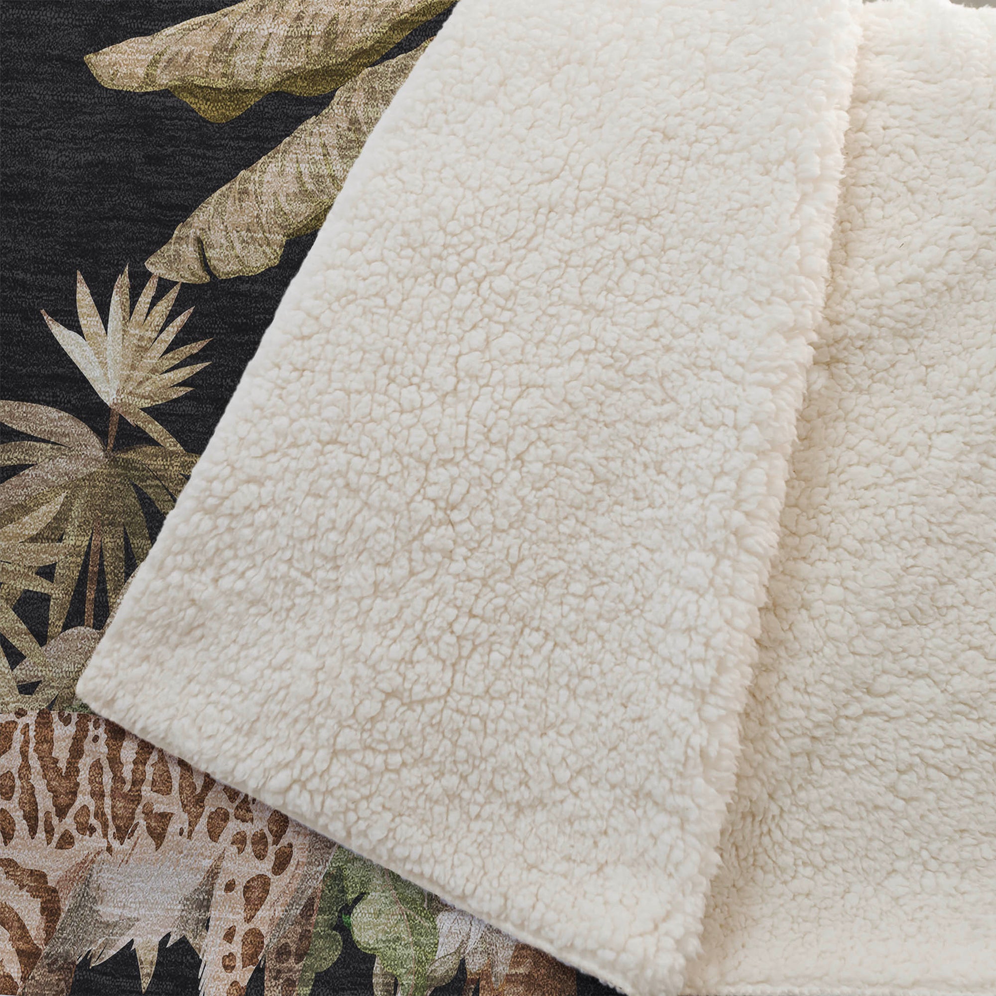 Addison Rugs Palms &amp; Safari Animals 50" x 70" Throw Blanket