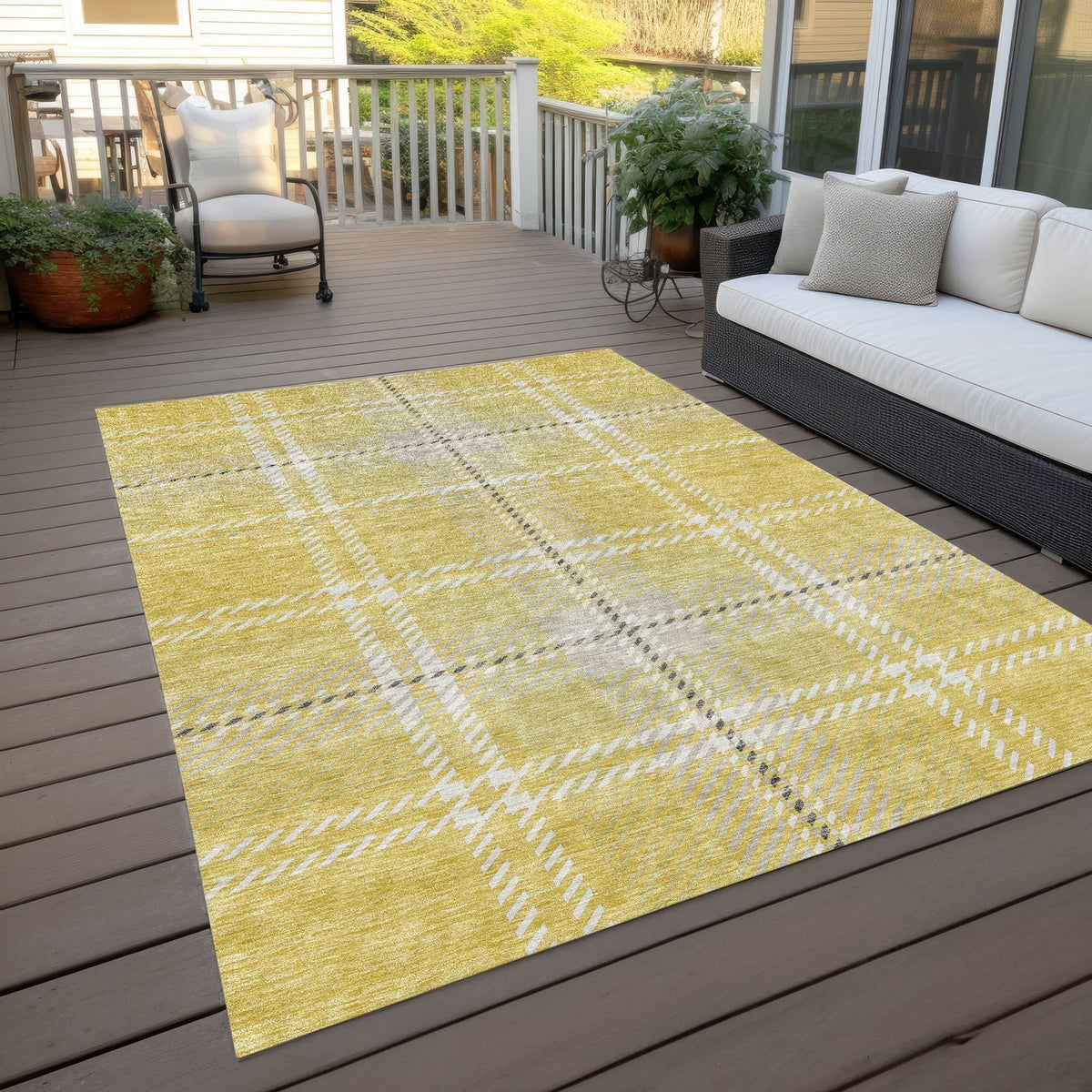 Addison Rugs Spiral Whispers Gold Washable Indoor-Outdoor Rug