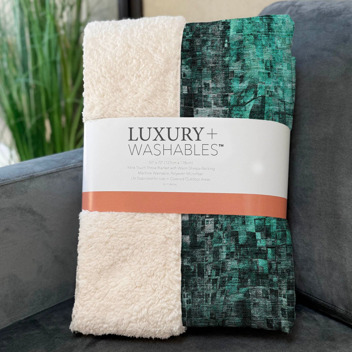 Dust Echo Teal Washable Indoor-Outdoor Rug