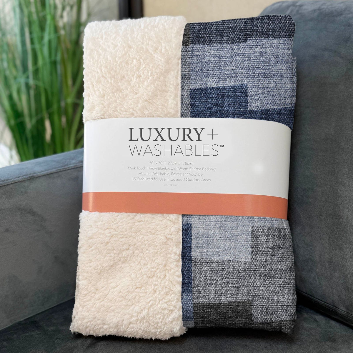 Flowing Harmony Blue Washable Indoor-Outdoor Rug