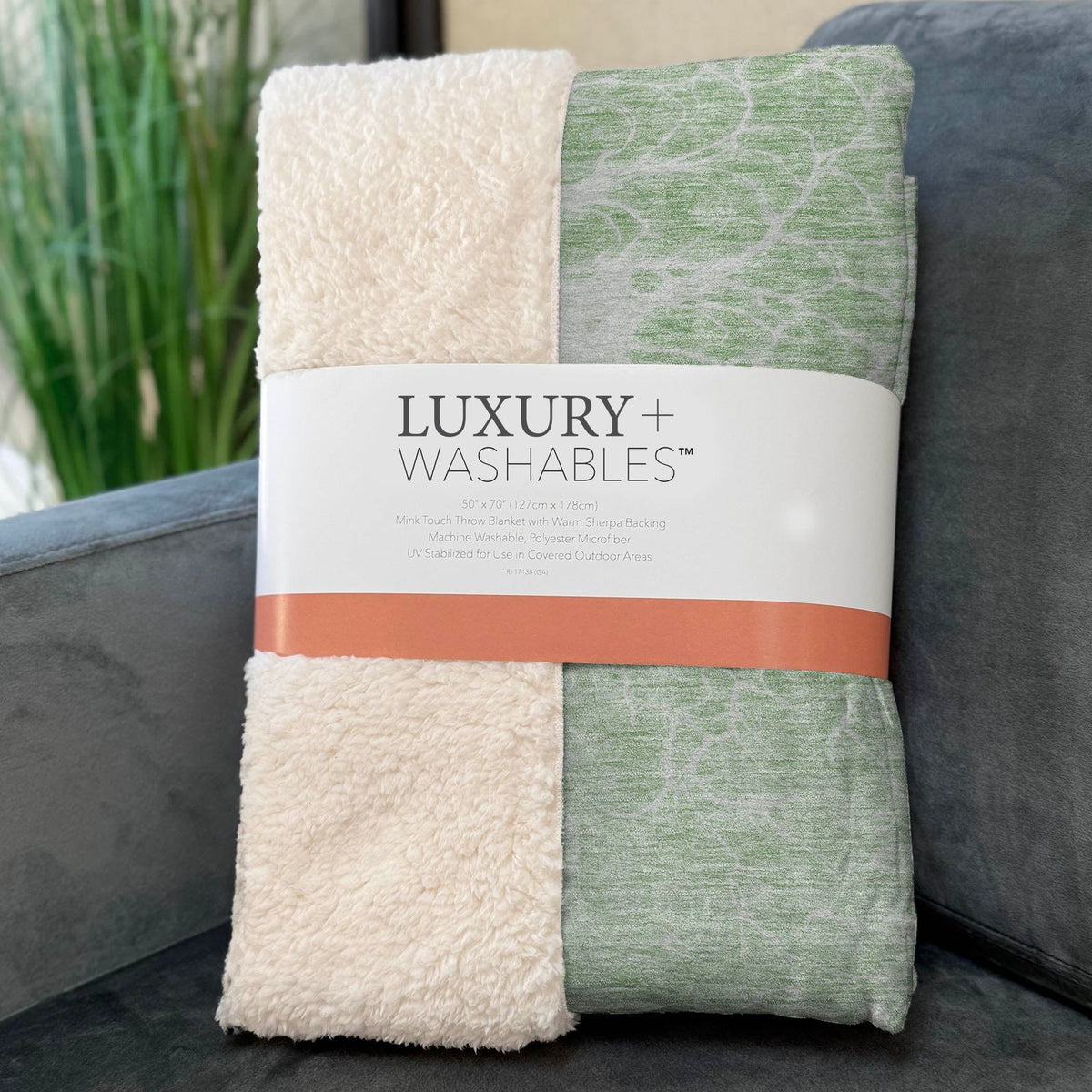 Fluid Drift Green Washable Indoor-Outdoor Rug