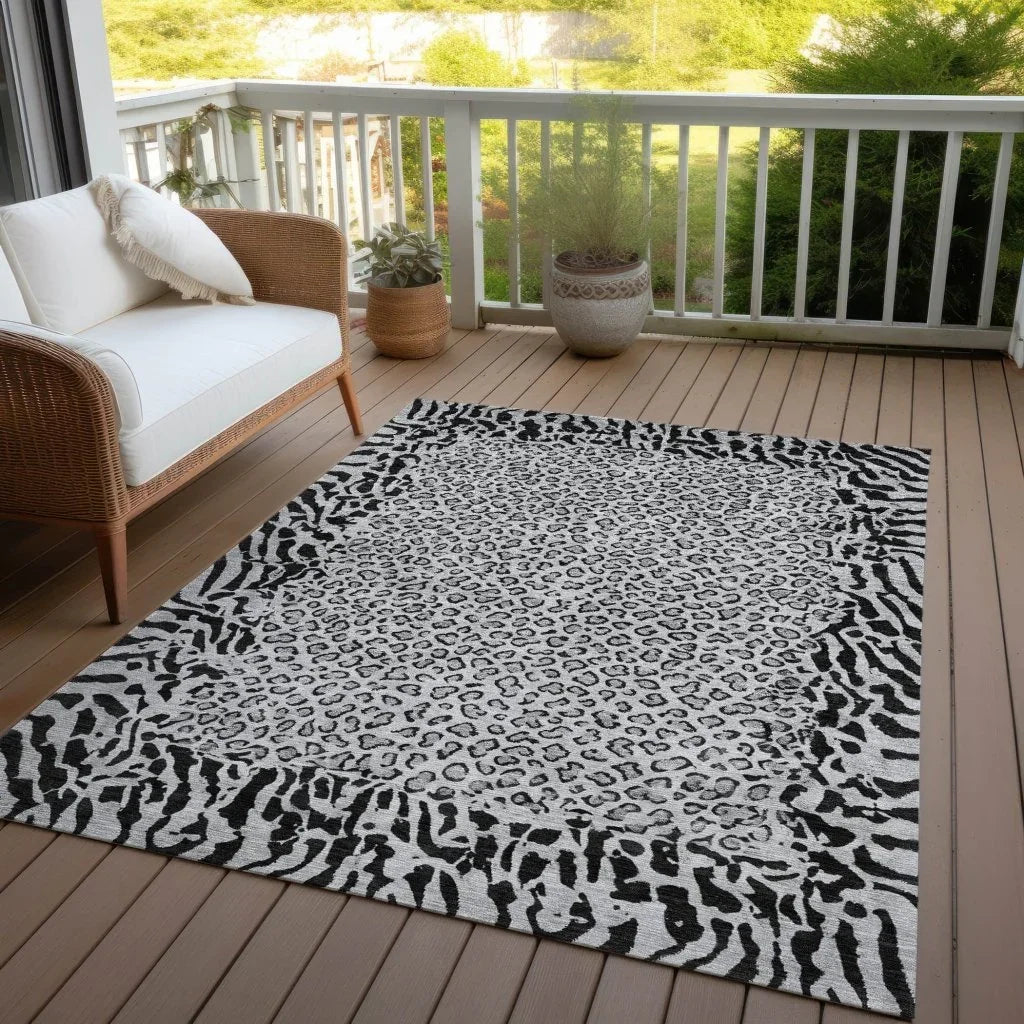 LOOMLAN Rugs Elyvia Gray Washable Indoor-Outdoor Rug