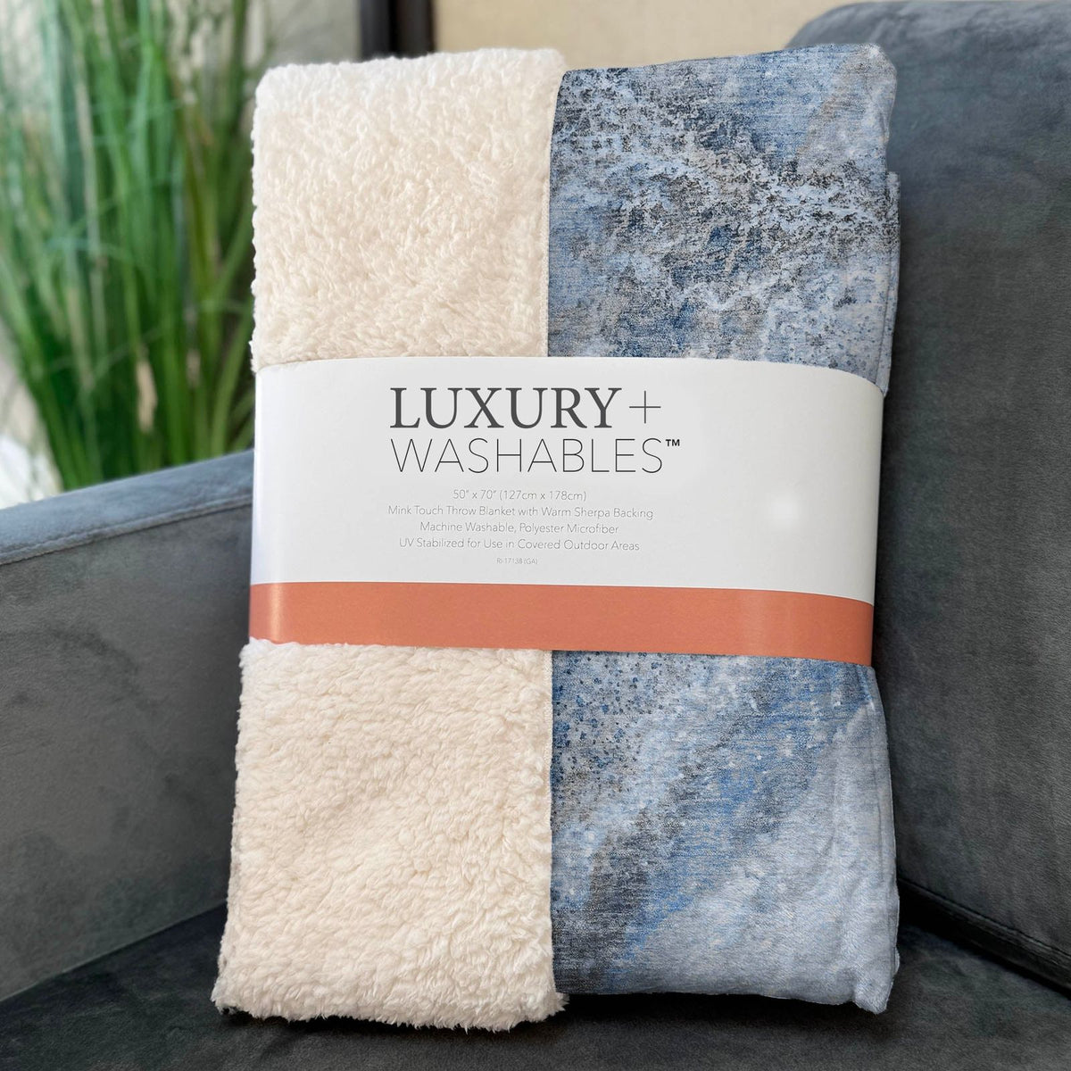 Watercolors Navy Washable Indoor-Outdoor Rug