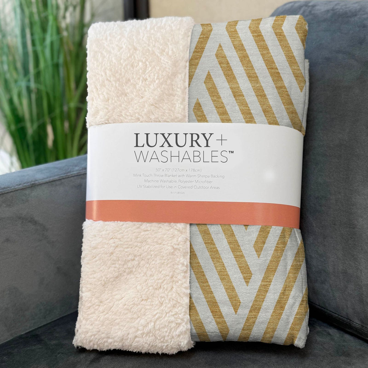 Geometric Gold Washable Indoor-Outdoor Rug