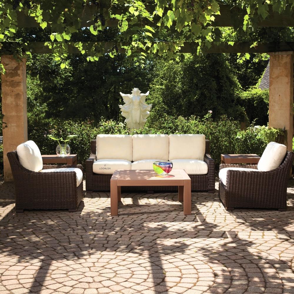 Lloyd Flanders Mesa Swivel Glider Lounge Chair