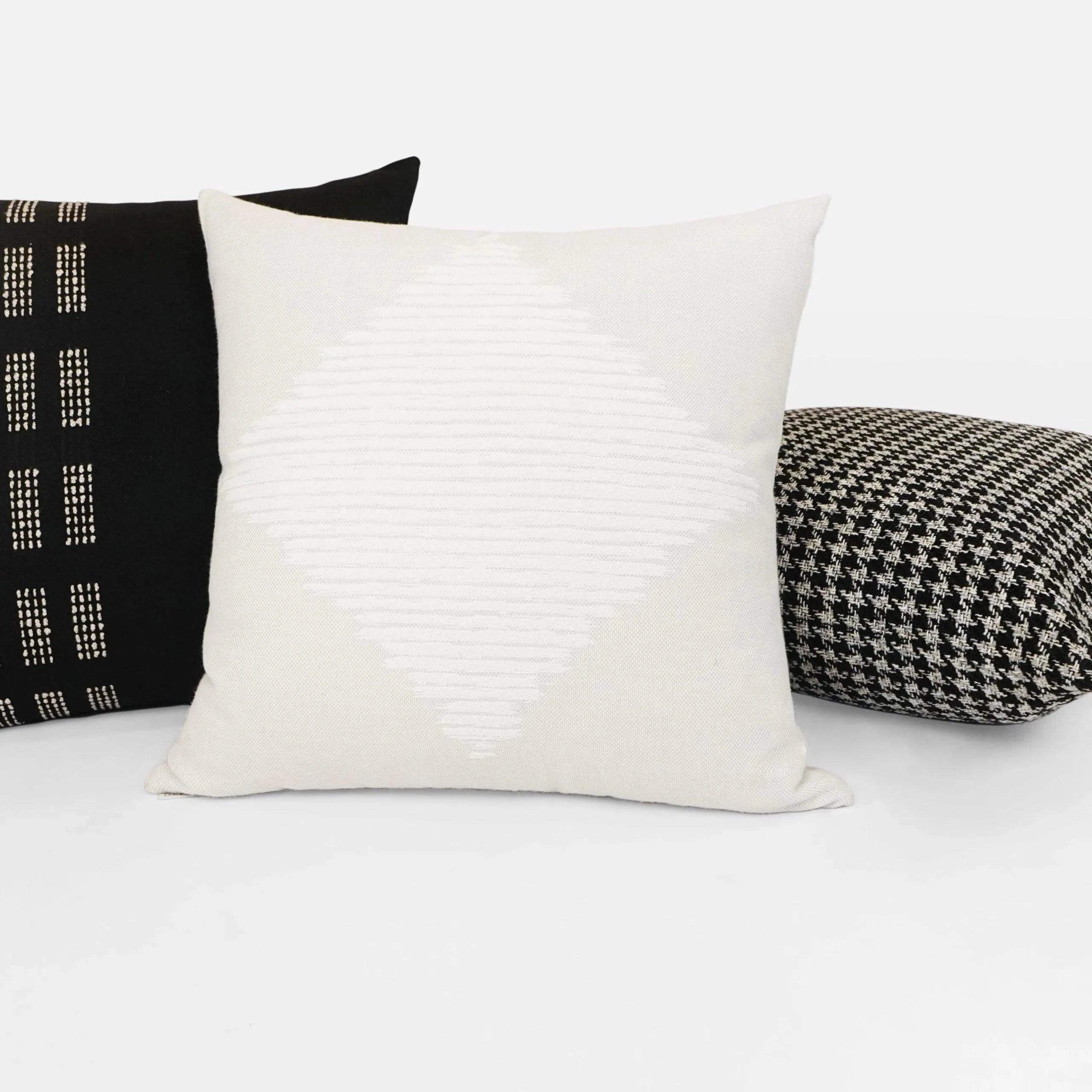 Outdoor Maxim Pillow - Black Outdoor Pillows LOOMLAN By D.V. Kap