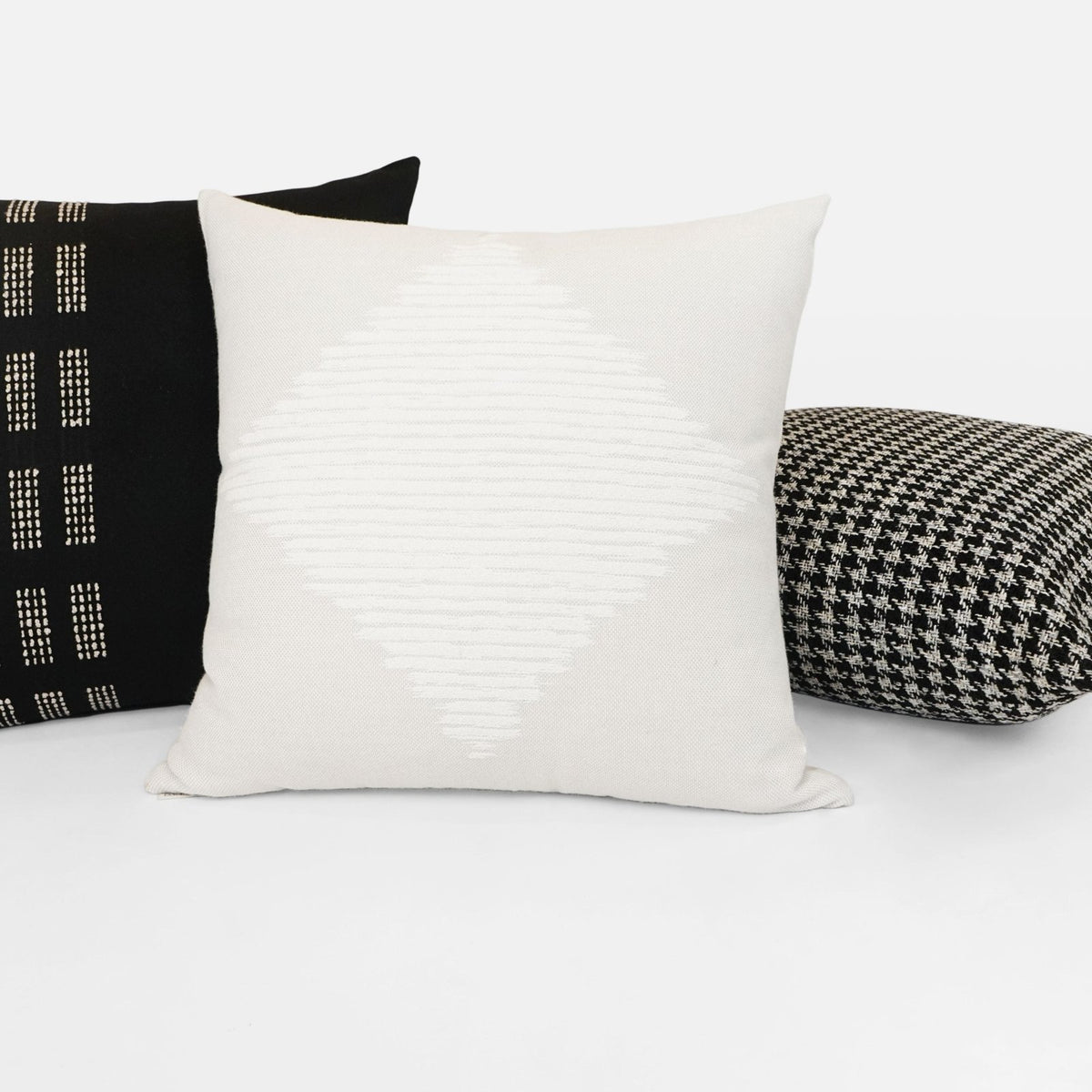D.V. Kap Outdoor Maxim Pillow - Black