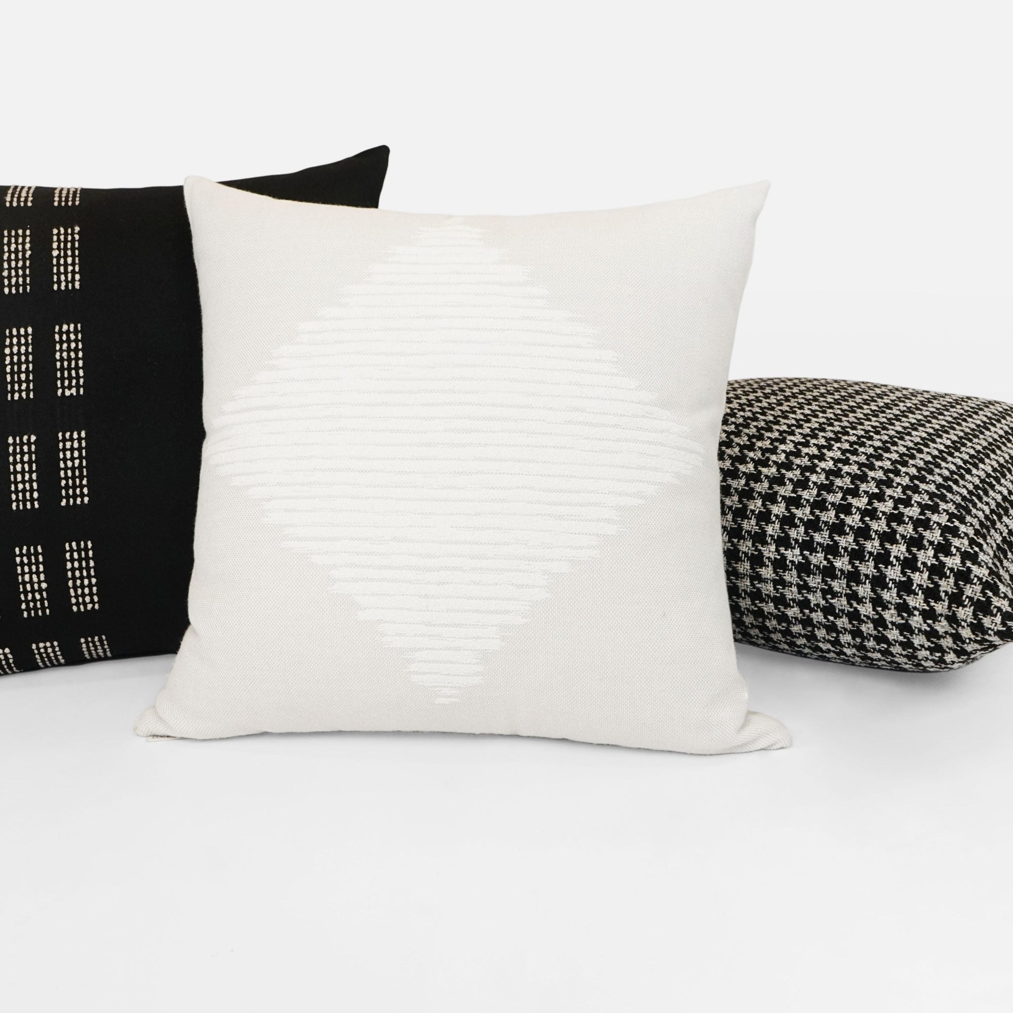 D.V. Kap Outdoor Maxim Pillow - Black