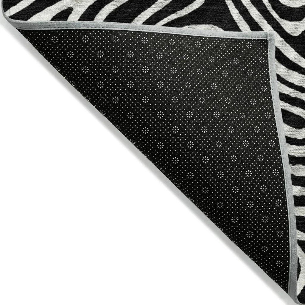 LOOMLAN Rugs Raya Black Washable Indoor-Outdoor Rug