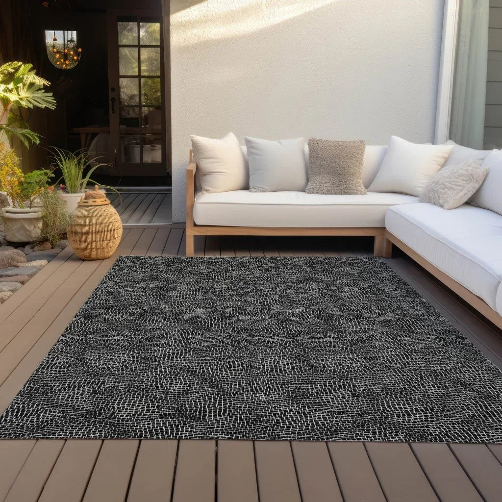 LOOMLAN Rugs Riyala Black Washable Indoor-Outdoor Rug