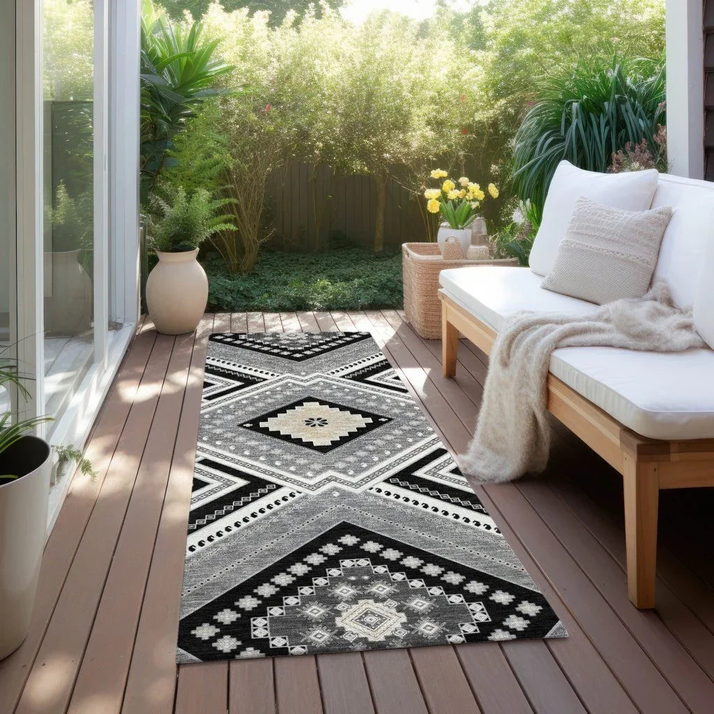 LOOMLAN Rugs Solene Black Washable Indoor-Outdoor Rug