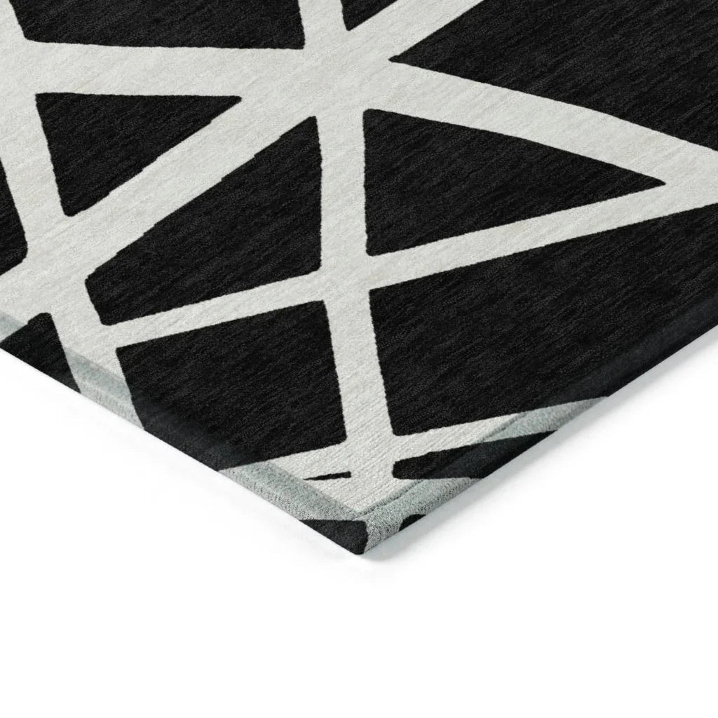 LOOMLAN Rugs Zephina Black Washable Indoor-Outdoor Rug