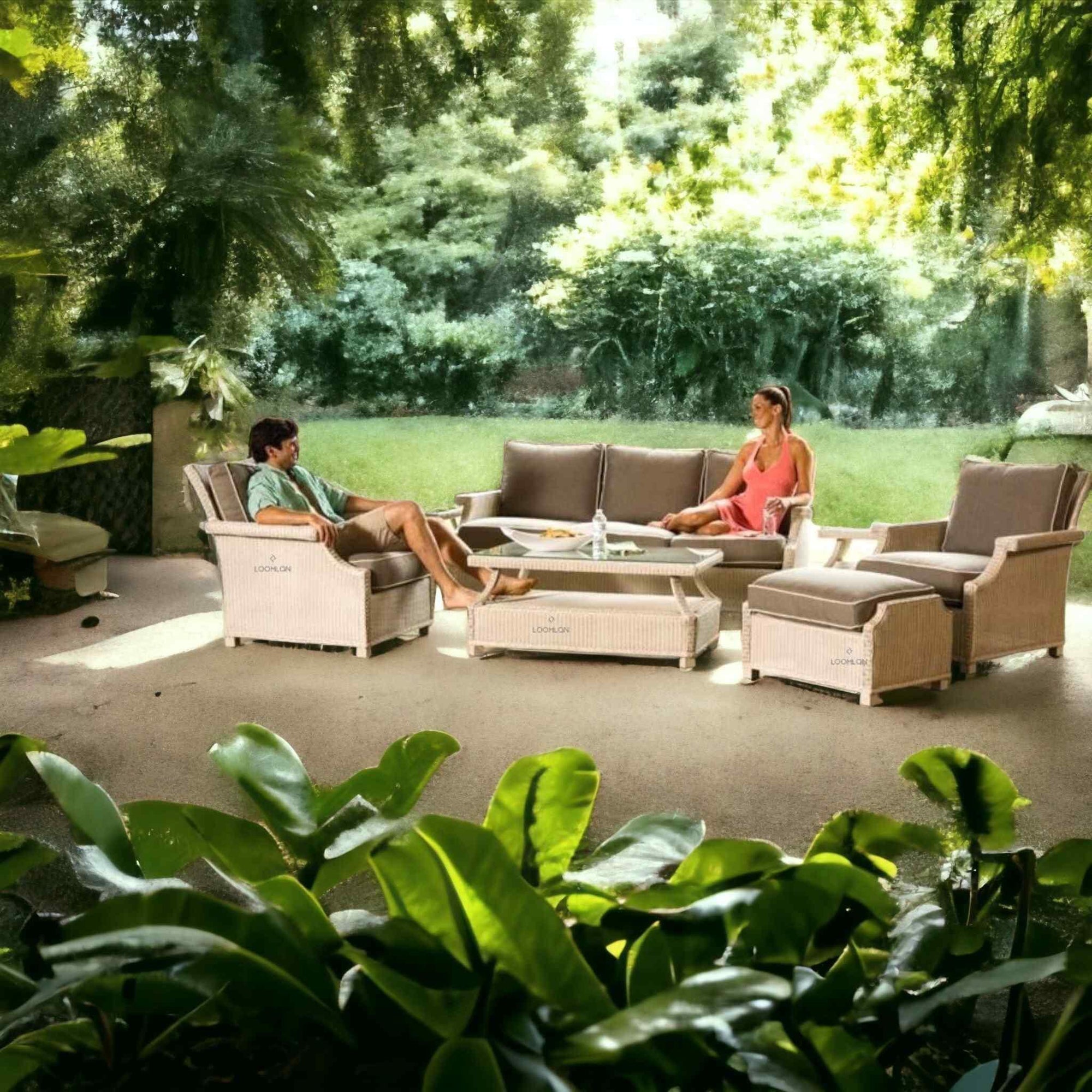 Lloyd Flanders Hamptons Outdoor Wicker Lounge Chair Set Side Table