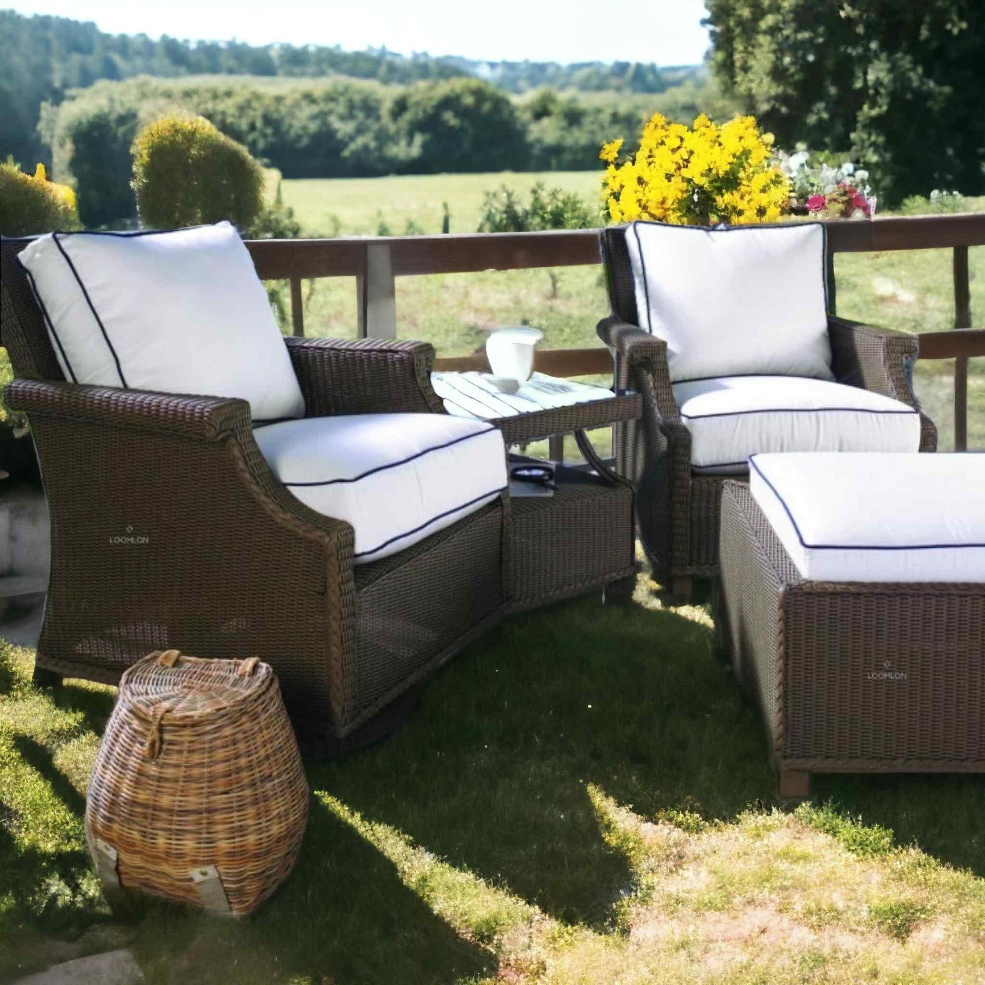 Lloyd Flanders Hamptons Outdoor Wicker Lounge Chair Set Side Table