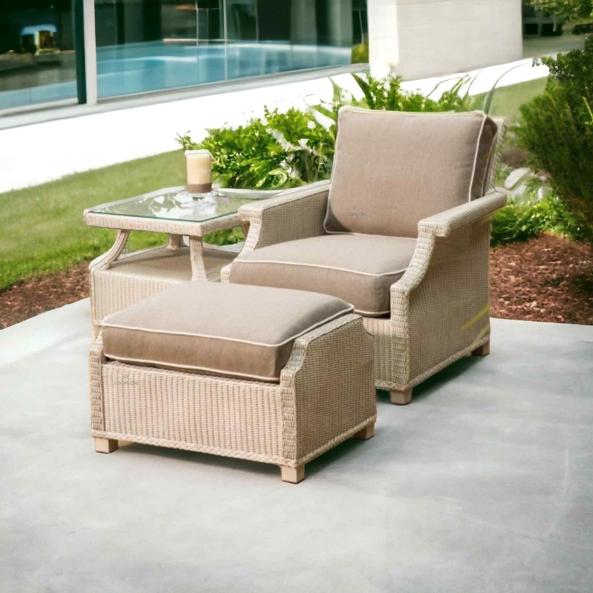 Lloyd Flanders Hamptons Outdoor Wicker Lounge Chair Set Side Table